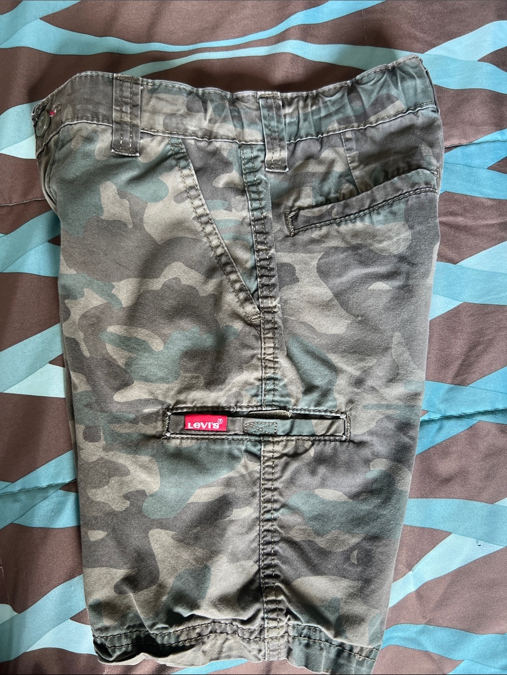 Levi's kids Green Camo adjustable waist Cargo Shorts size 6